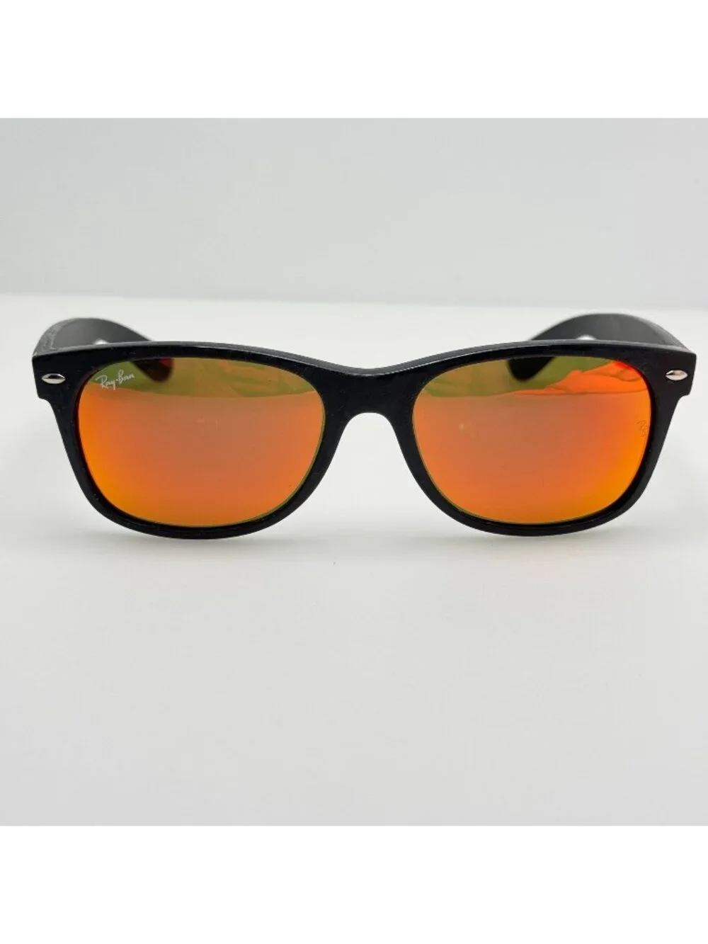 Ray Ban Sunglasses RB 2132 “New Wayfarer” 622/69 55-18 Italy Read Description